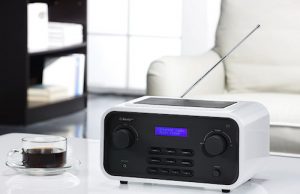 Clint radioer med FM, DAB og Internet