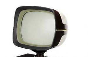 Gammelt radio-tv udstyr for millioner