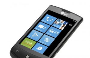Første anmeldelse af Windows Phone 7