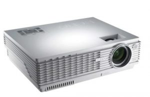 Fælleskøb af BenQ W100 projektor