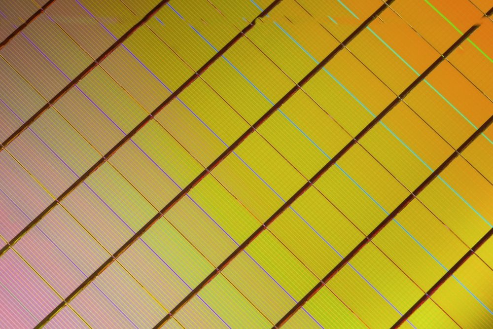 3D XPoint memory chips (før udskæring). Foto: Intel