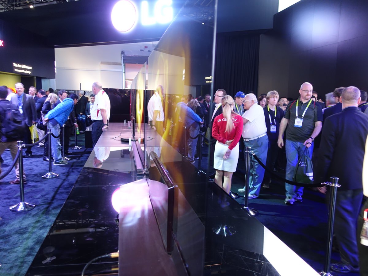 CES_2016_LGBOOTH_13