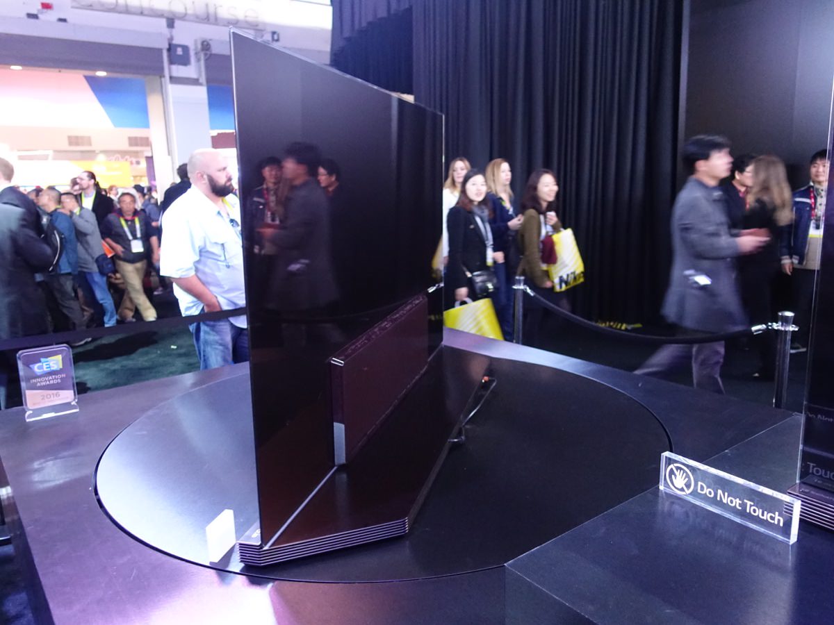CES_2016_LGBOOTH_8