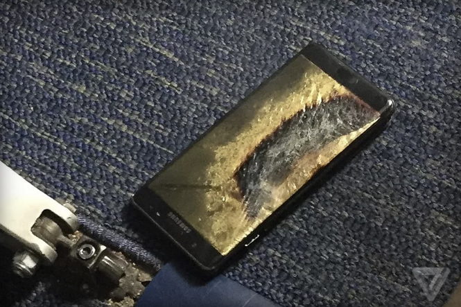 Den ombyttede afbrændte Samsung Galaxy Note 7. Foto: Brian Green via The Verge