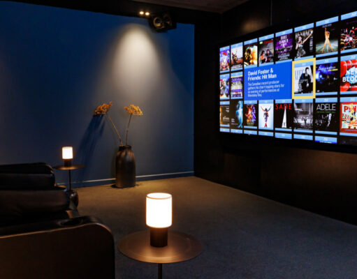 Hjemmebio: RoomAV har bygget ny demo biograf – Vi tester den!