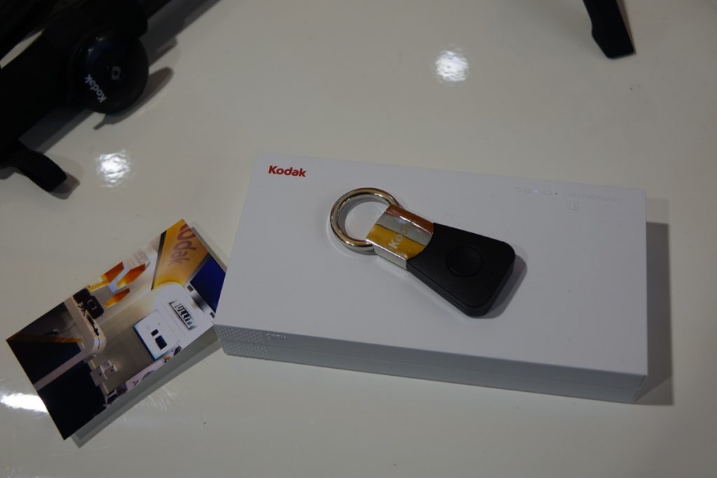 Kodak Selfie stick, printer og bluetooth remote (Foto: recordere.dk)
