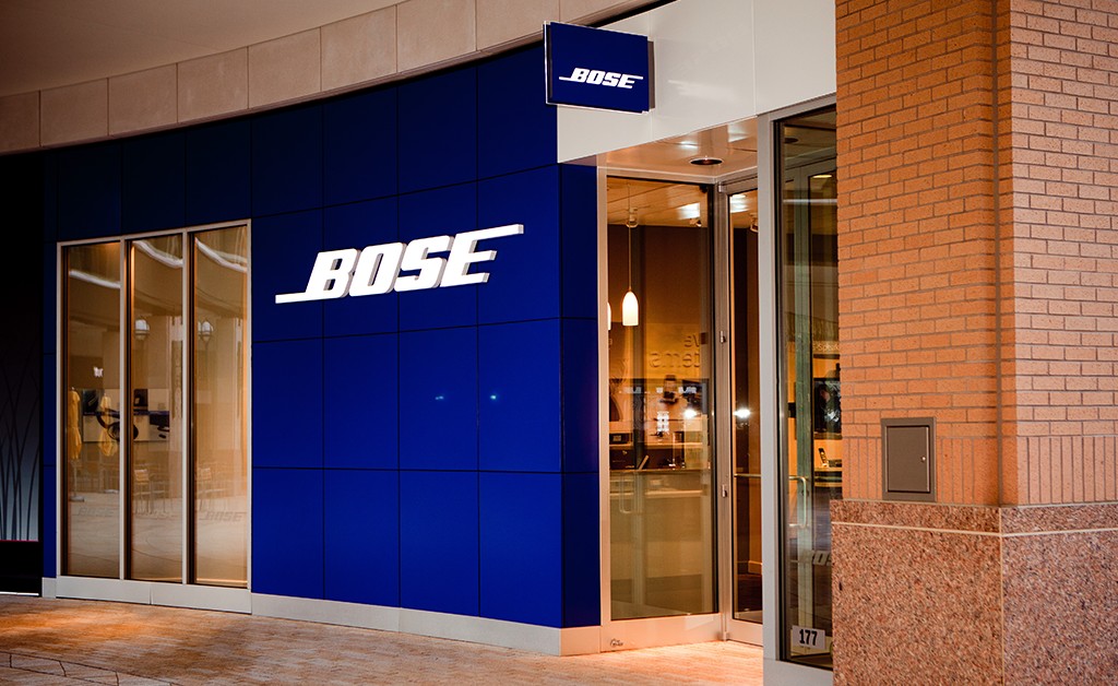 Bose lukker alle deres butikker i Europa og USA recordere.dk