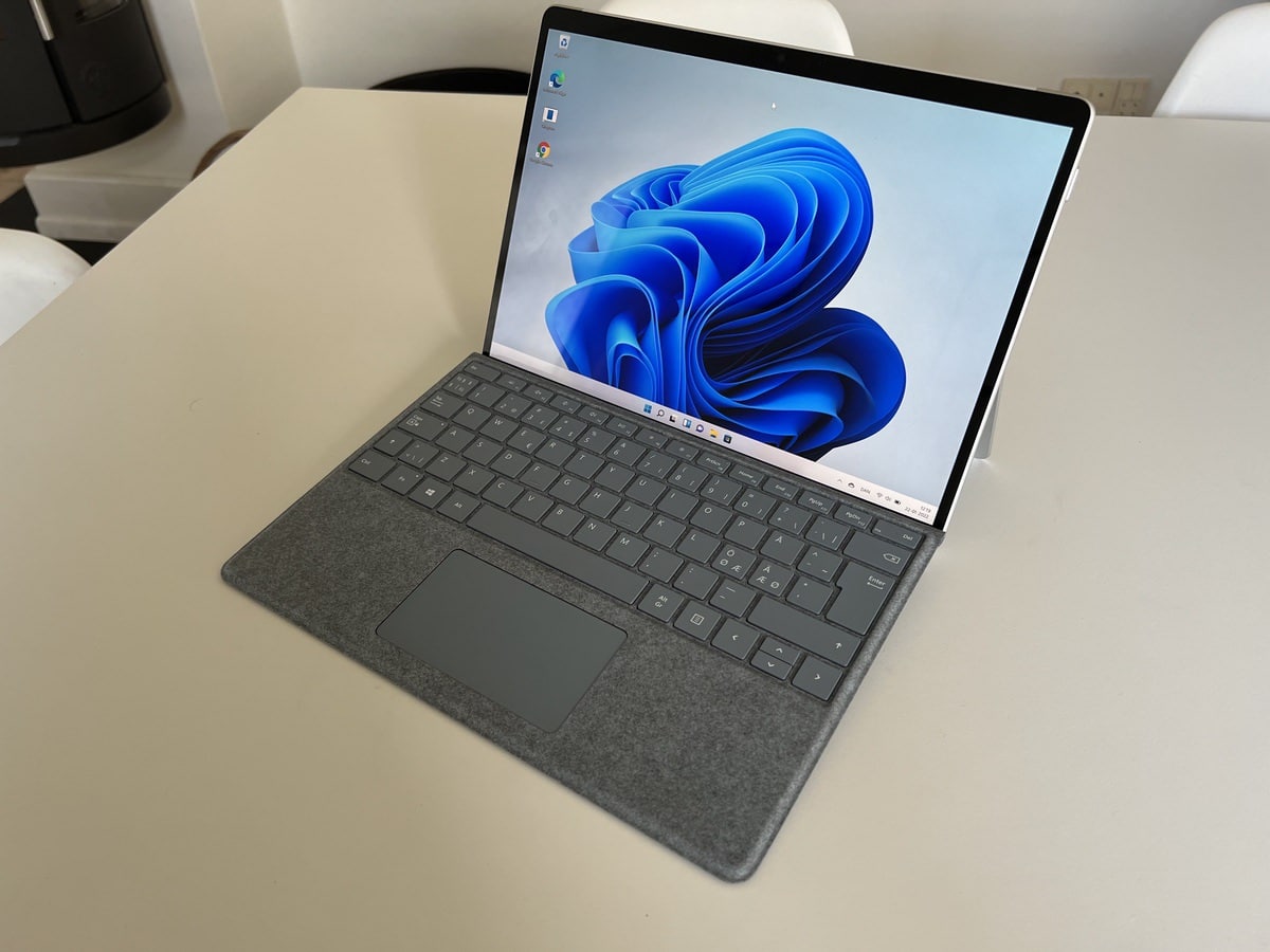TEST: Microsoft Surface Pro - En 2-i-1 Windows bærbar med ambitioner. - recordere.dk